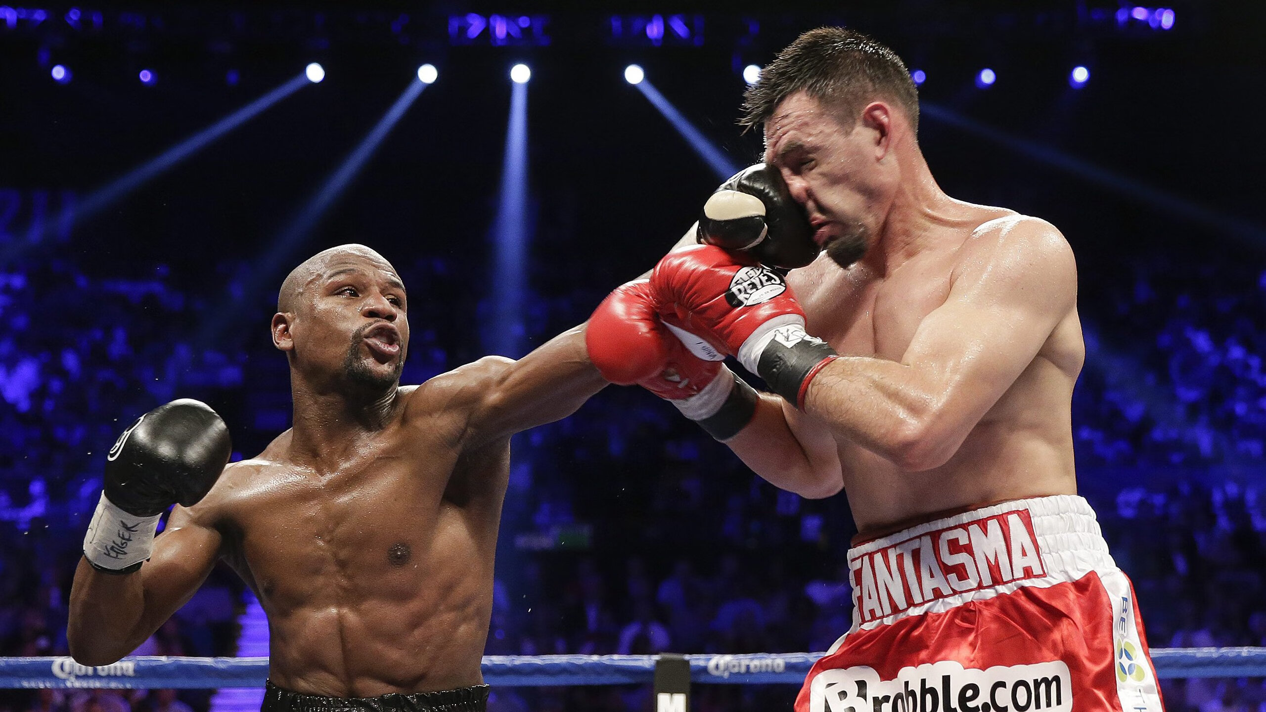 中超联赛三强争霸，海港泰山申花同分领跑，中超申花海港直播