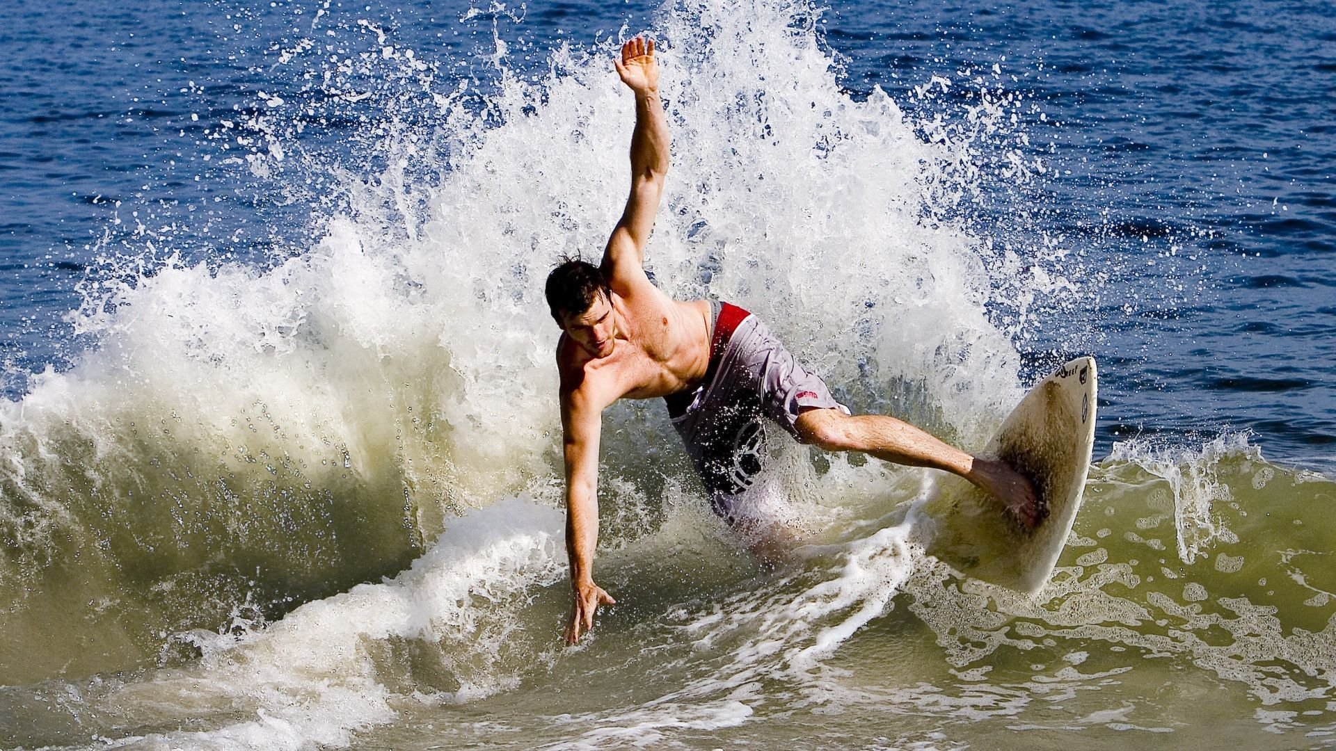 回顾高尔夫年度十大高光球洞，高尔夫球洞直径多少cm