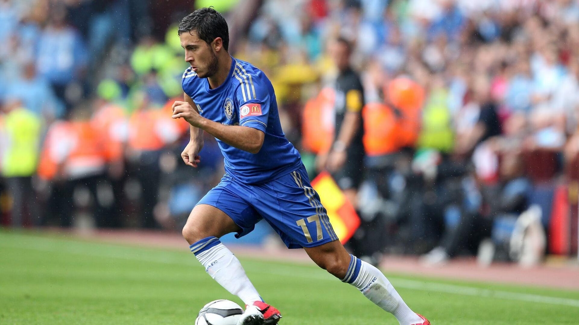 帕尔马门将出色发挥，完成多次关键扑救，助球队获胜，帕尔马著名球星